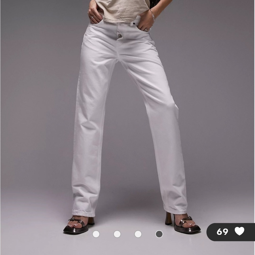 Topshop Dad jean in white waist is 30 length is 30.  Some fraying on hem.